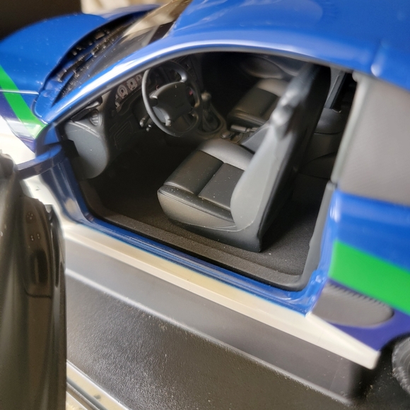 RARE AUTOart Ford Mustang Super Stallion 1/18 scale diecast PLEASE READ !!!! - Picture 4 of 13